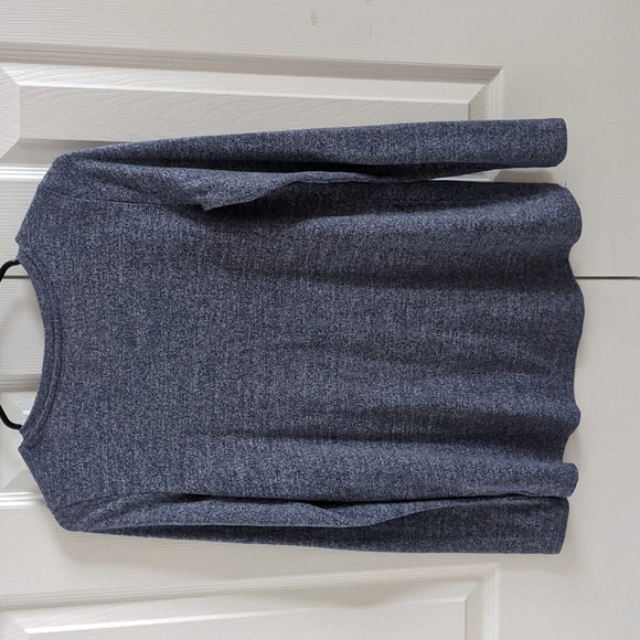 American Eagle V-Neck Soft & Sexy Plush Sweater - Picture 3 of 5